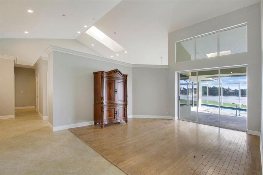 PGA RESORT COMMUNITY OF PRESTON LAKES 2 - Residential Lease