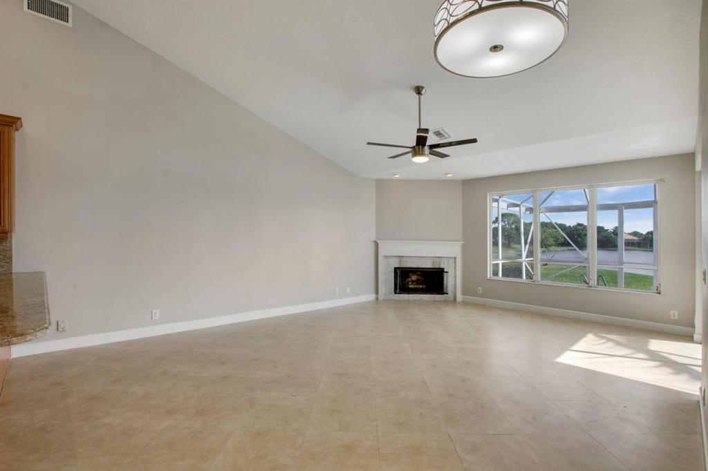 PGA RESORT COMMUNITY OF PRESTON LAKES 2 - Residential Lease