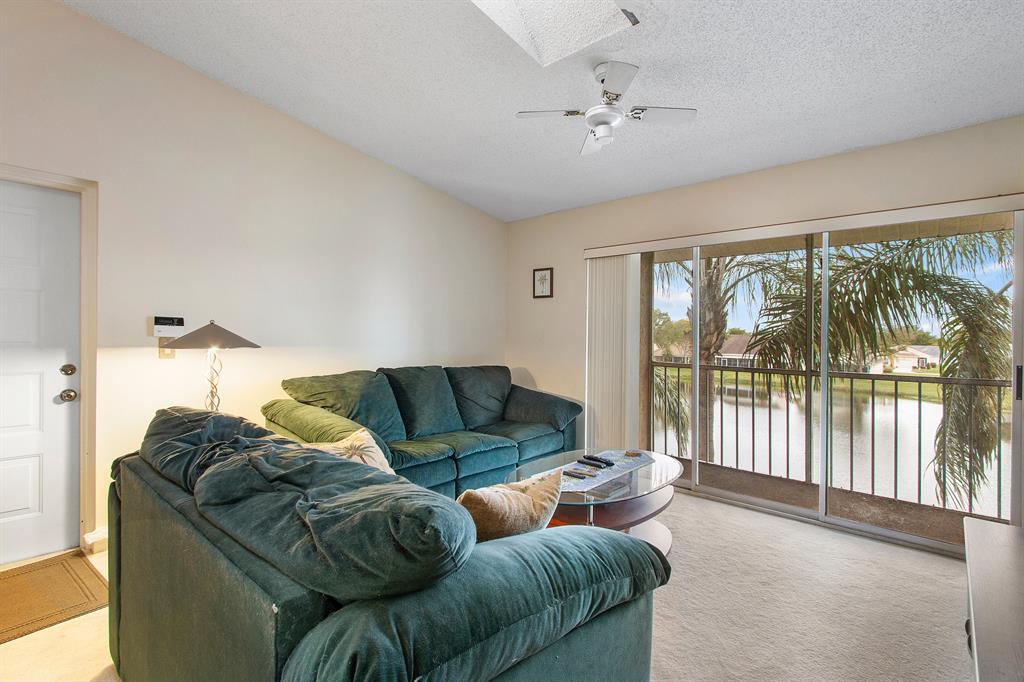 PINE RIDGE AT DELRAY BEAC - Residential