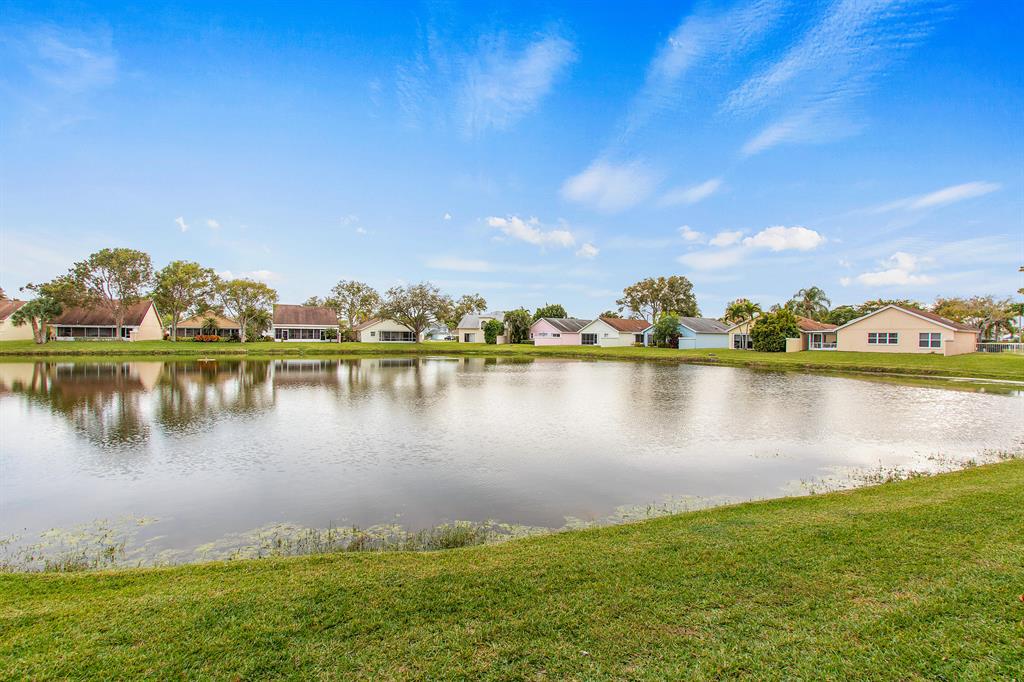 PINE RIDGE AT DELRAY BEAC - Residential