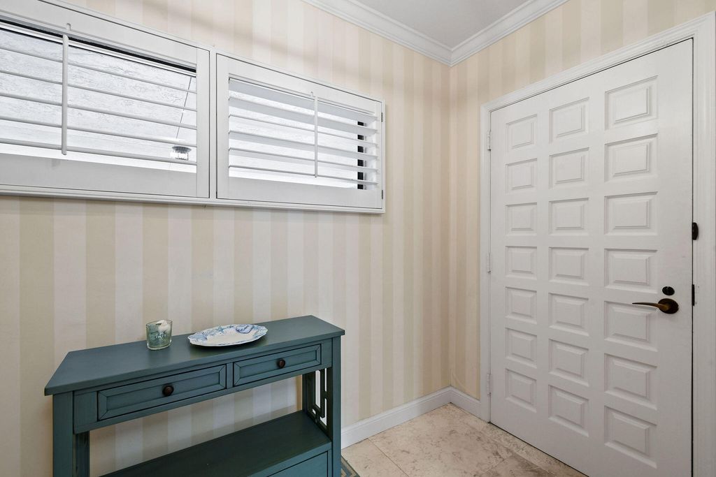 Photo of 800 Andrews Avenue #6, Delray Beach, FL 33483 (MLS # R11022247)