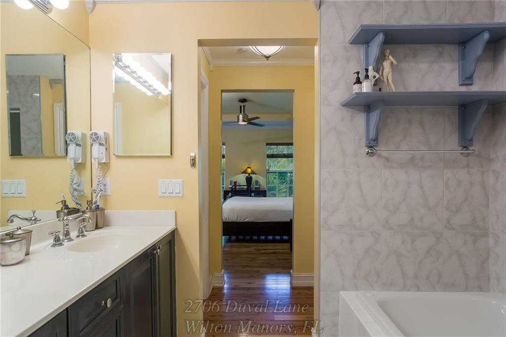 Duval Villas - Residential