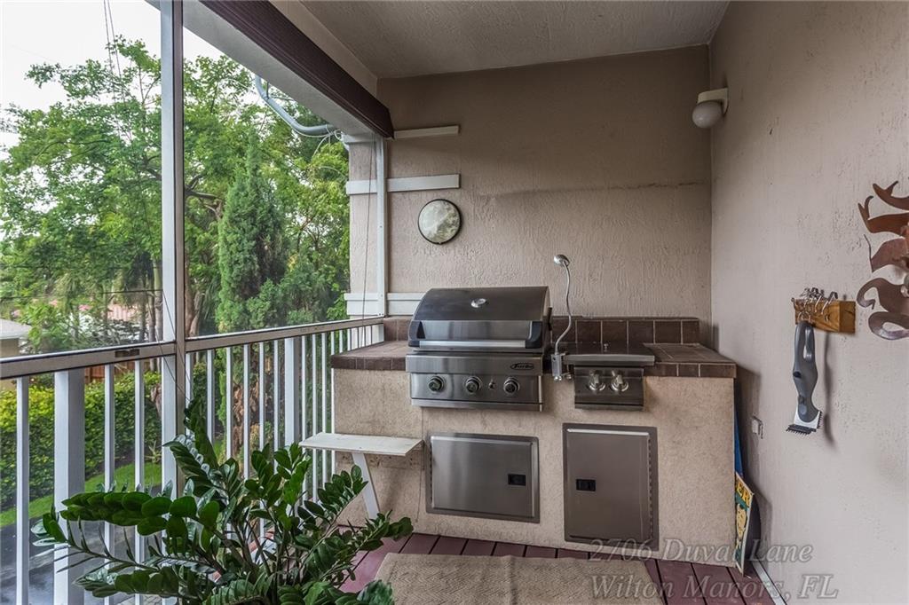 Duval Villas - Residential