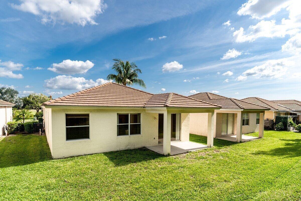 LAKEFOREST AT ST LUCIE WEST PHASE VI - Residential Lease