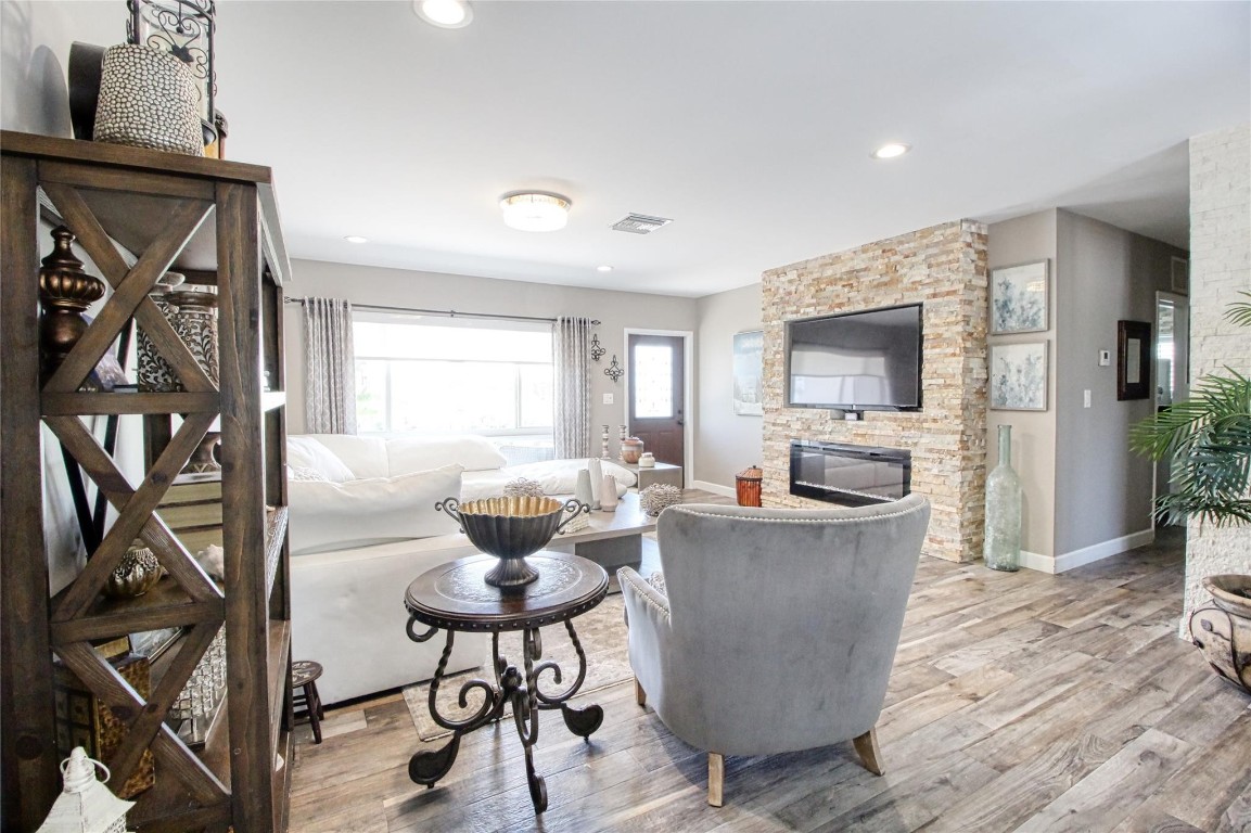 BEACON LIGHT - Residential