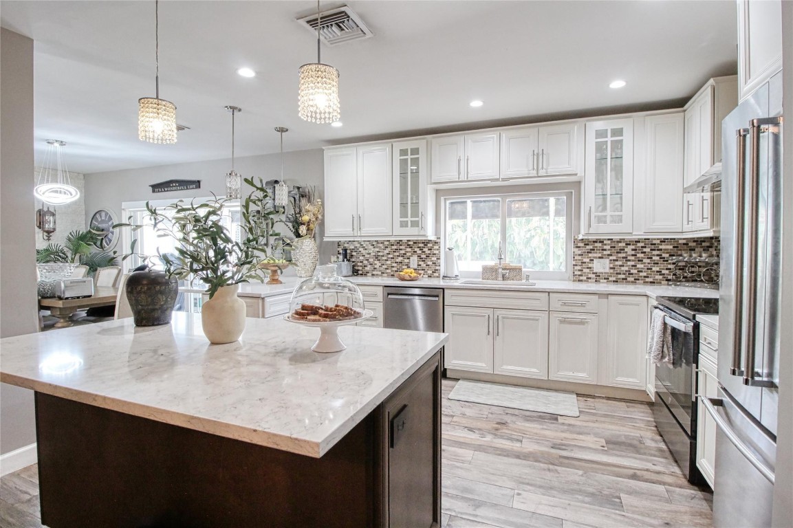 BEACON LIGHT - Residential