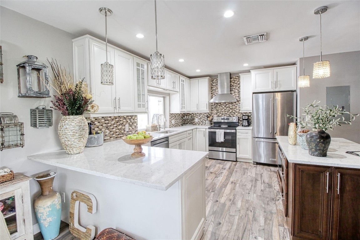 BEACON LIGHT - Residential