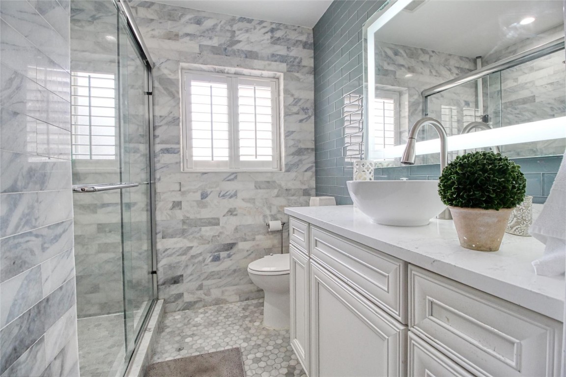 BEACON LIGHT - Residential