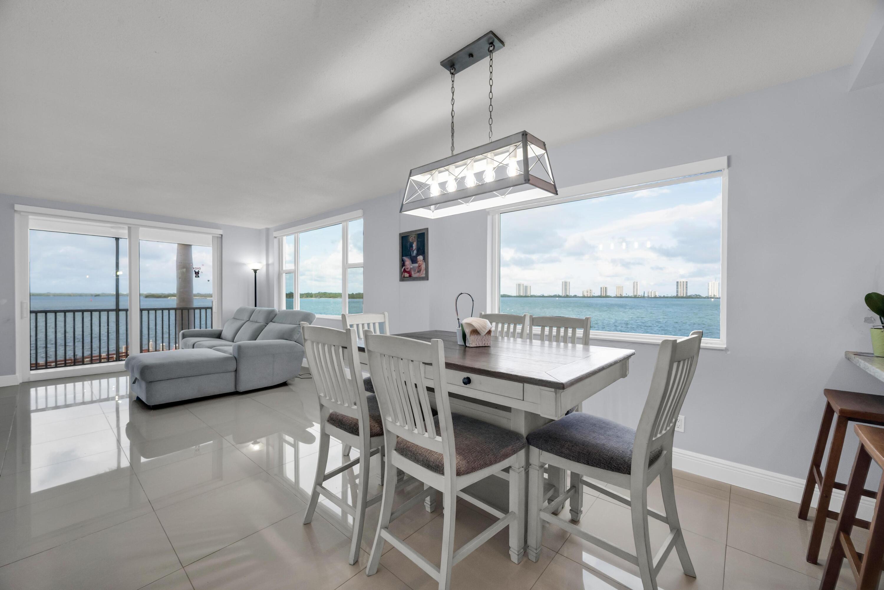 PARADISE HARBOUR CONDO - Residential