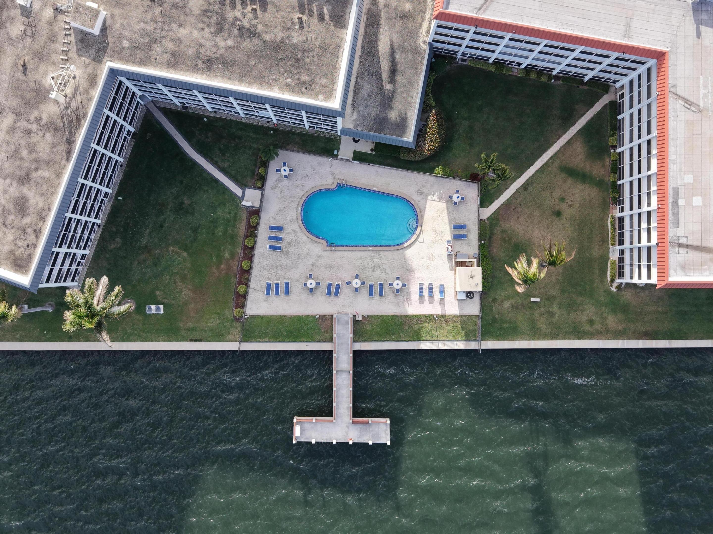 PARADISE HARBOUR CONDO - Residential