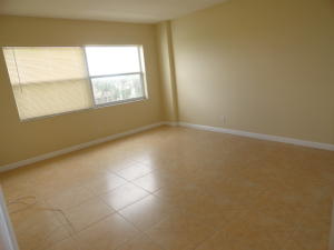 AMBASSADOR POINCIANA - Residential