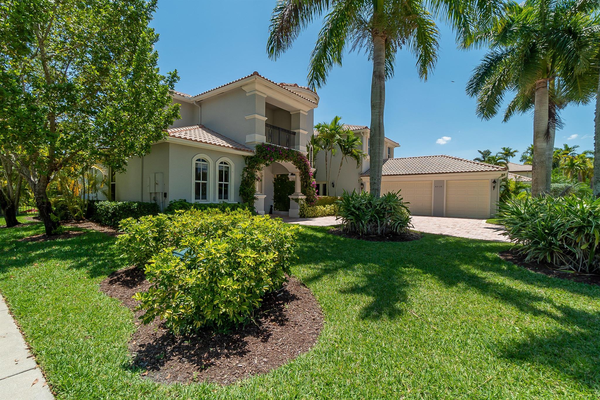 4510 Island Reef Drive