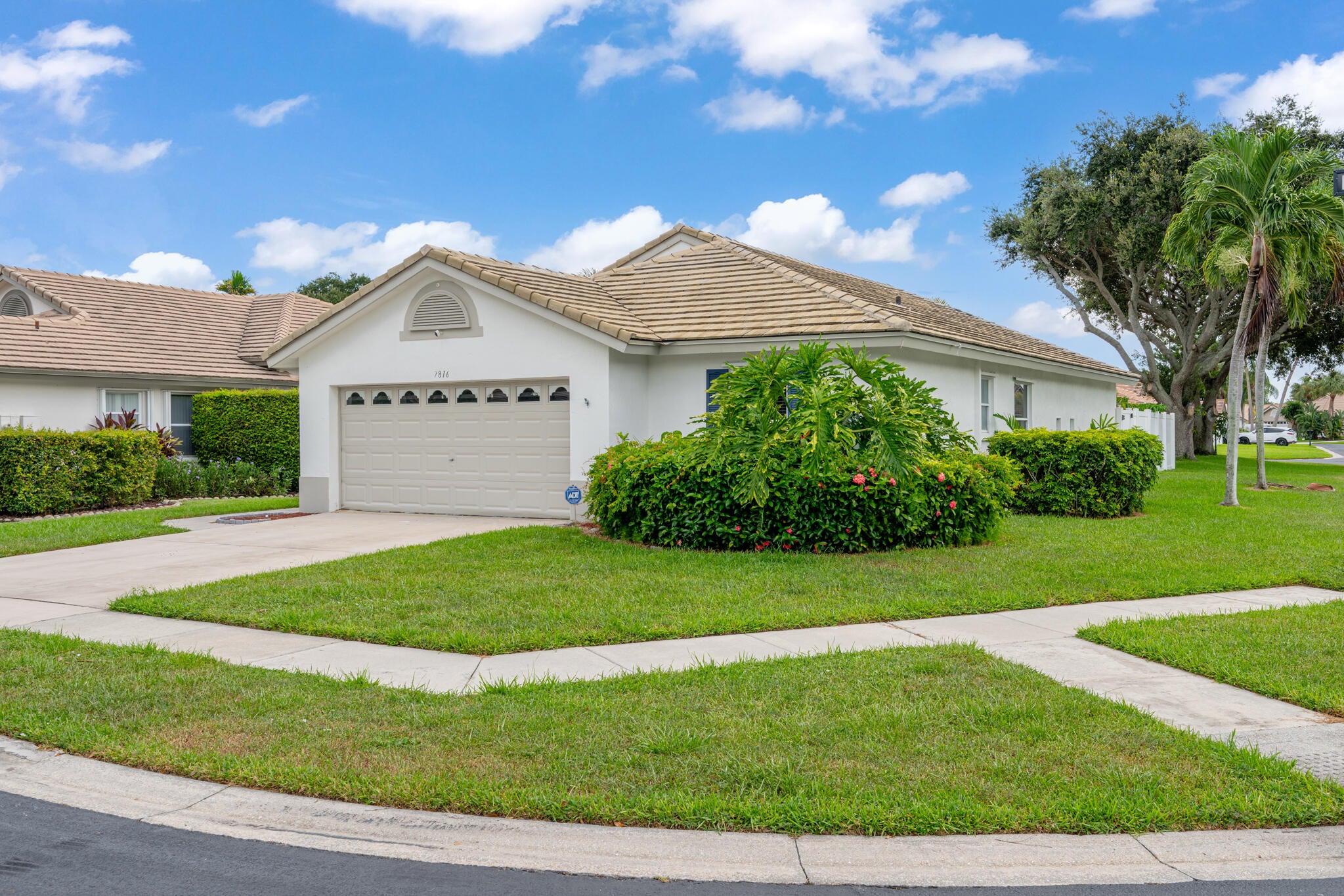 7816 MANOR FOREST Lane