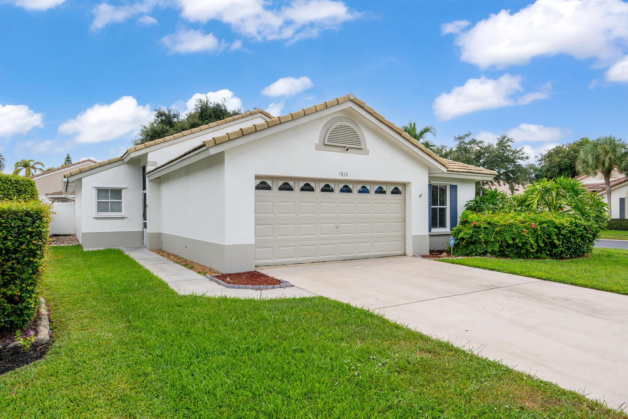 7816 MANOR FOREST Lane