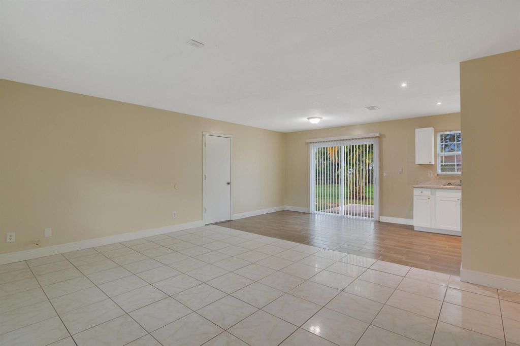 Photo of 571 SW Comet Terrace, Port St Lucie, FL 34953 (MLS # R11116169)
