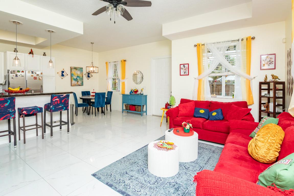 518 N Federal Highway 8