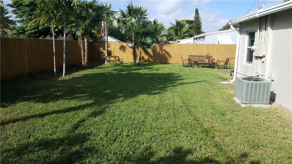 COLLIER MANOR 34-45 B - Residential