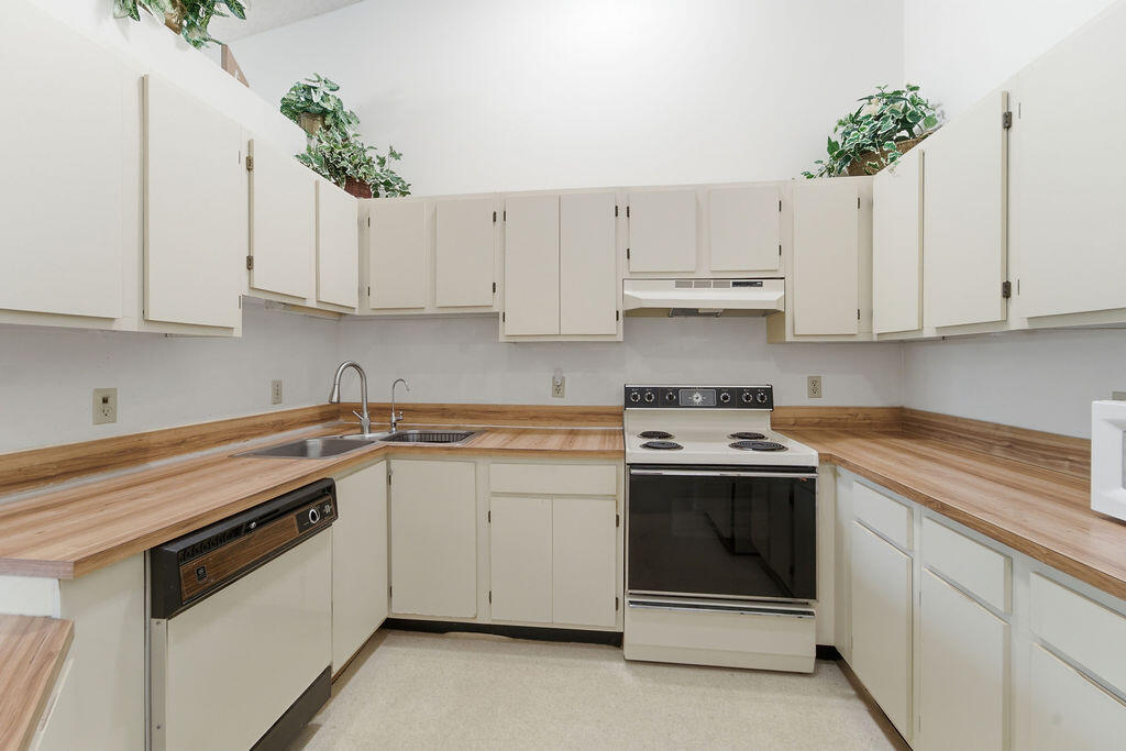CHASEWOOD OF JUPITER - Residential