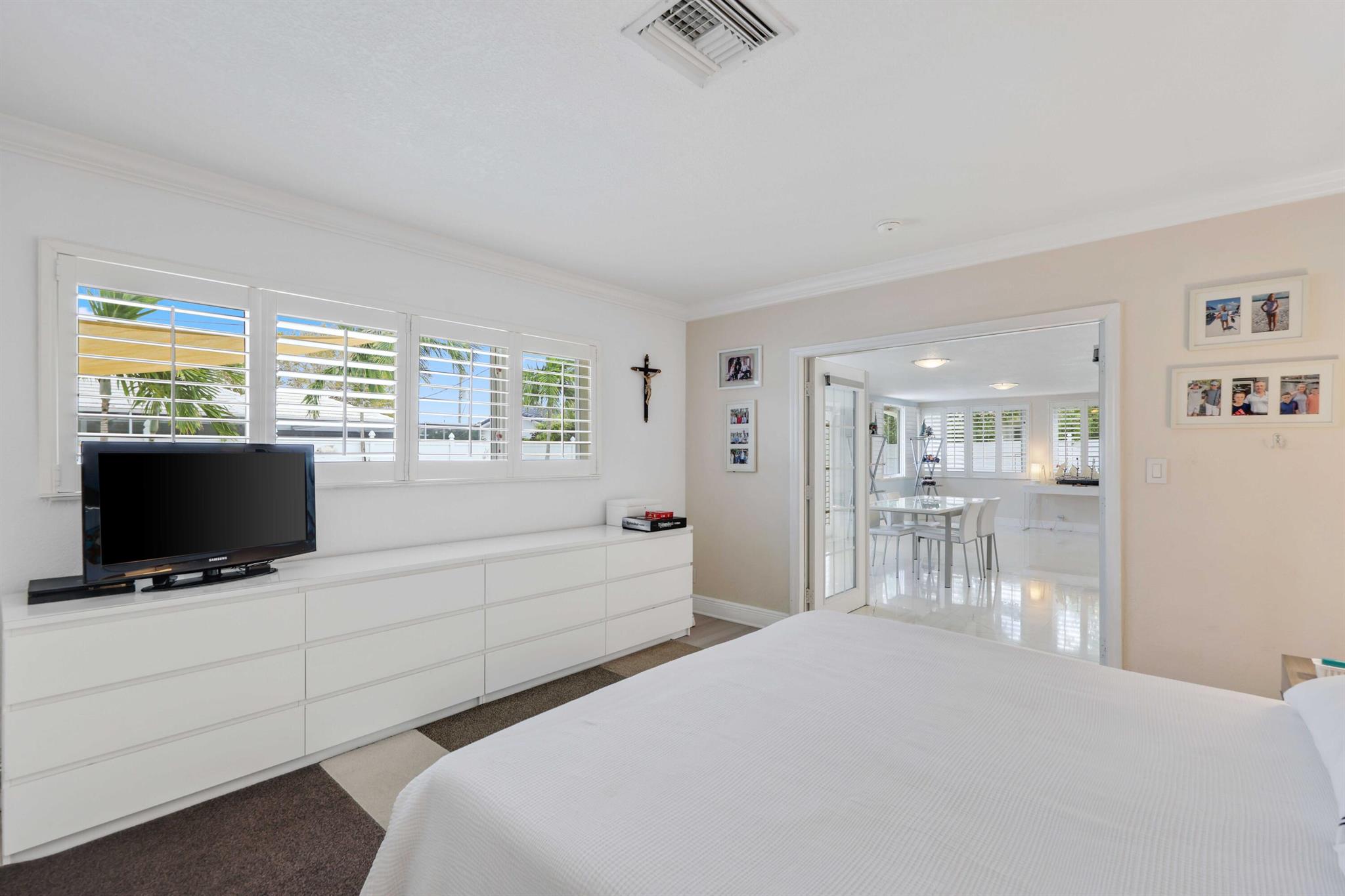 VENETIAN ISLES 3RD SEC - Residential