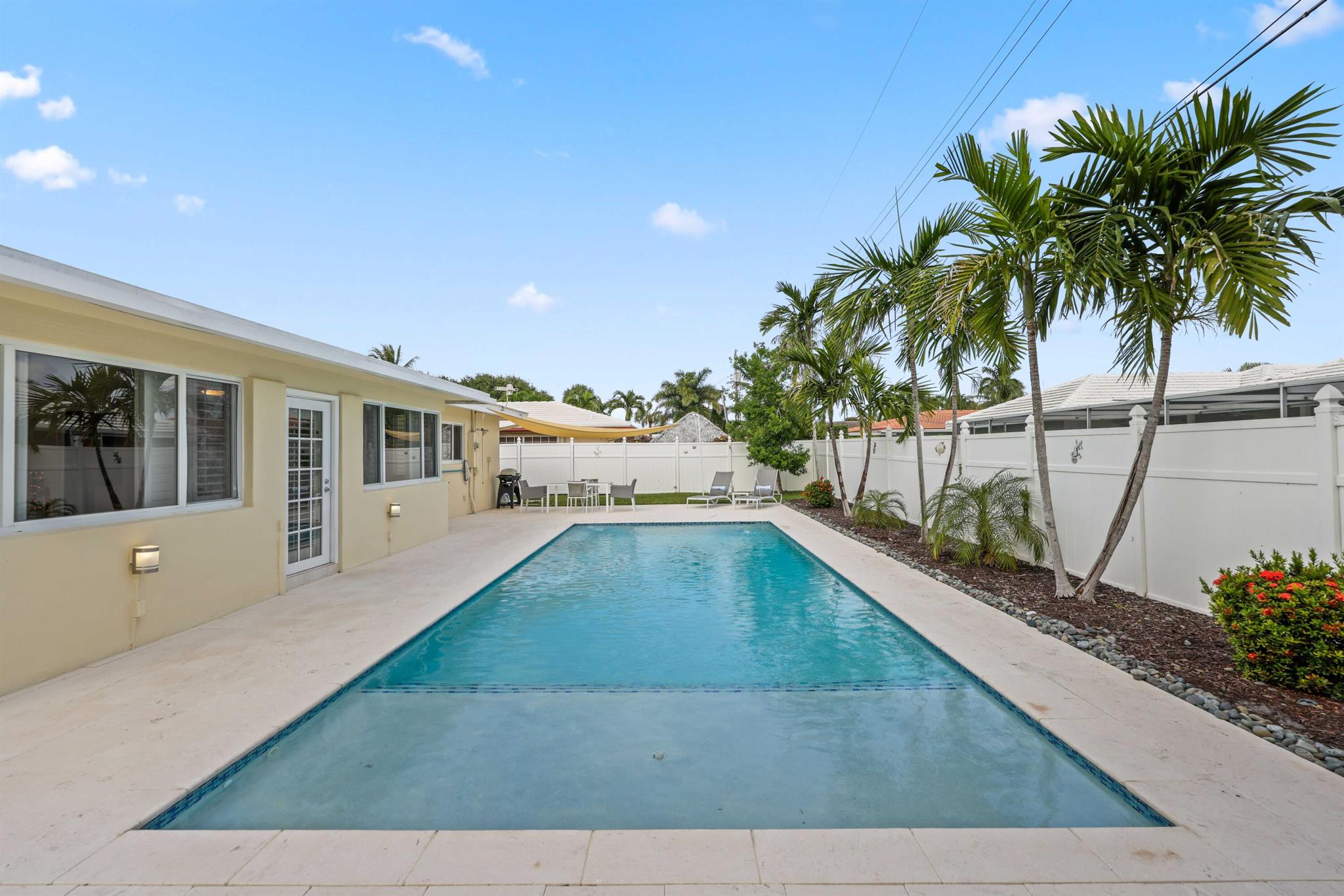 VENETIAN ISLES 3RD SEC - Residential