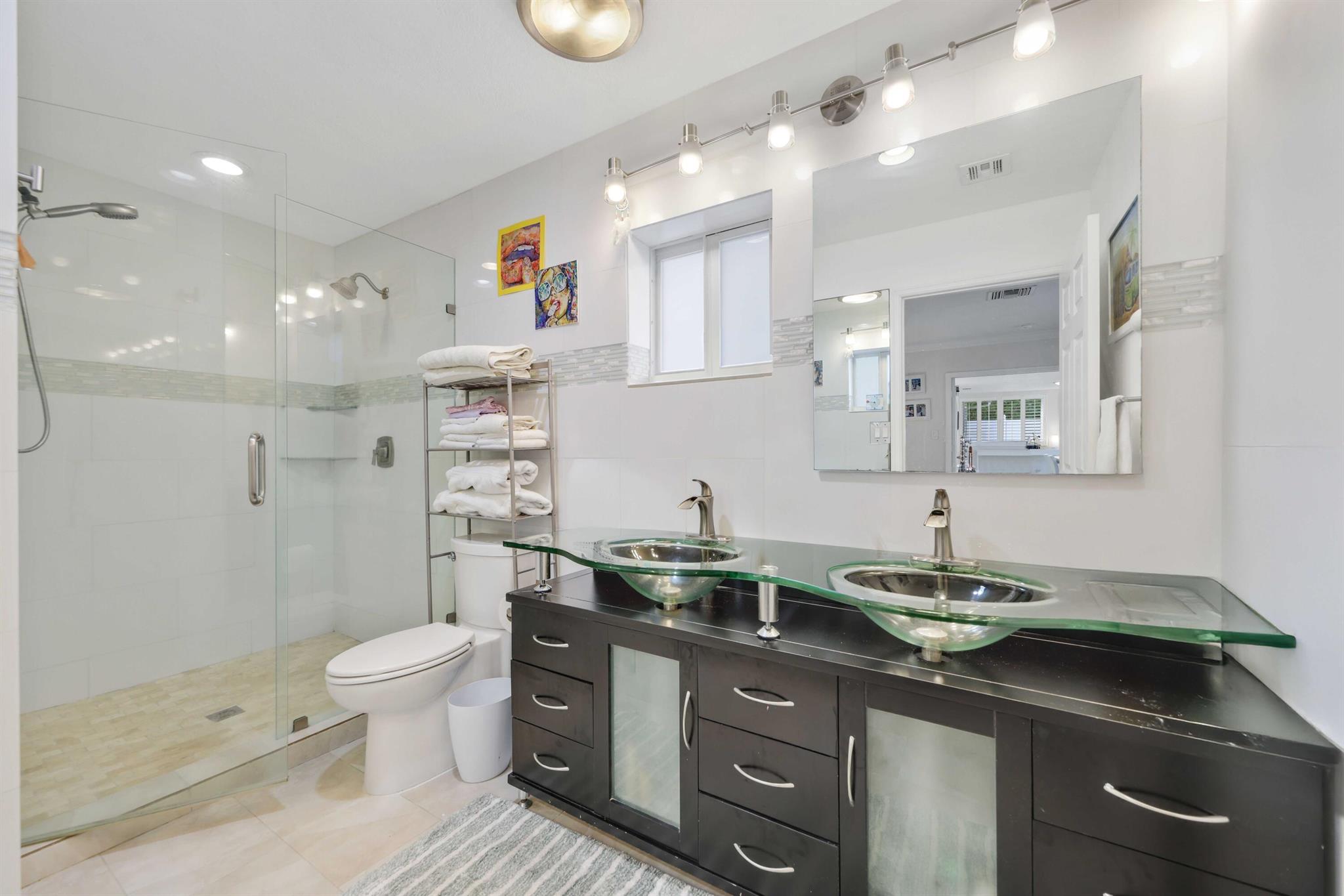 VENETIAN ISLES 3RD SEC - Residential