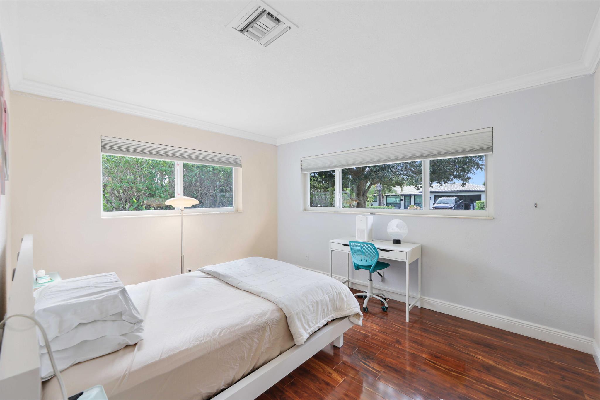 VENETIAN ISLES 3RD SEC - Residential