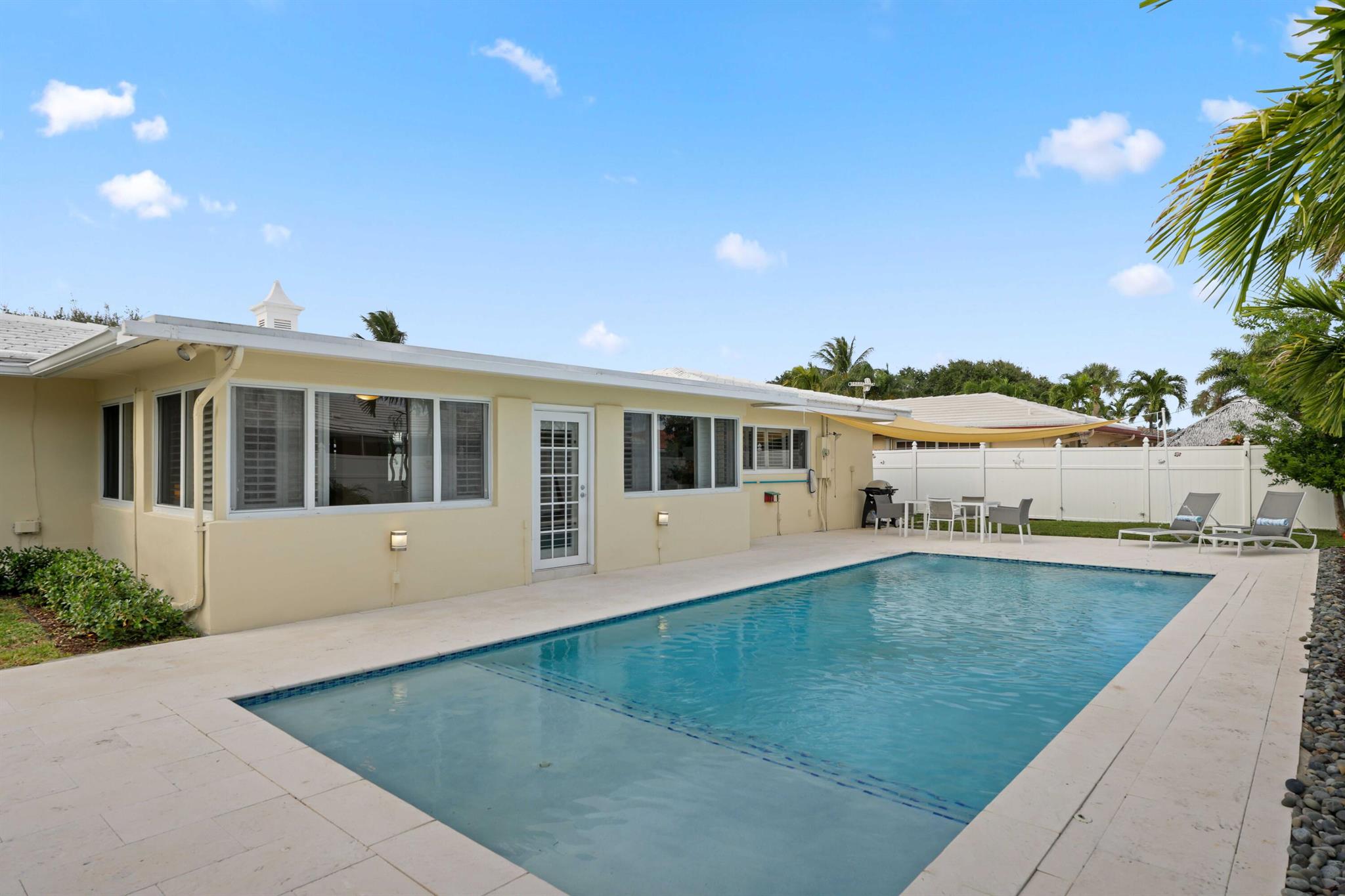 VENETIAN ISLES 3RD SEC - Residential