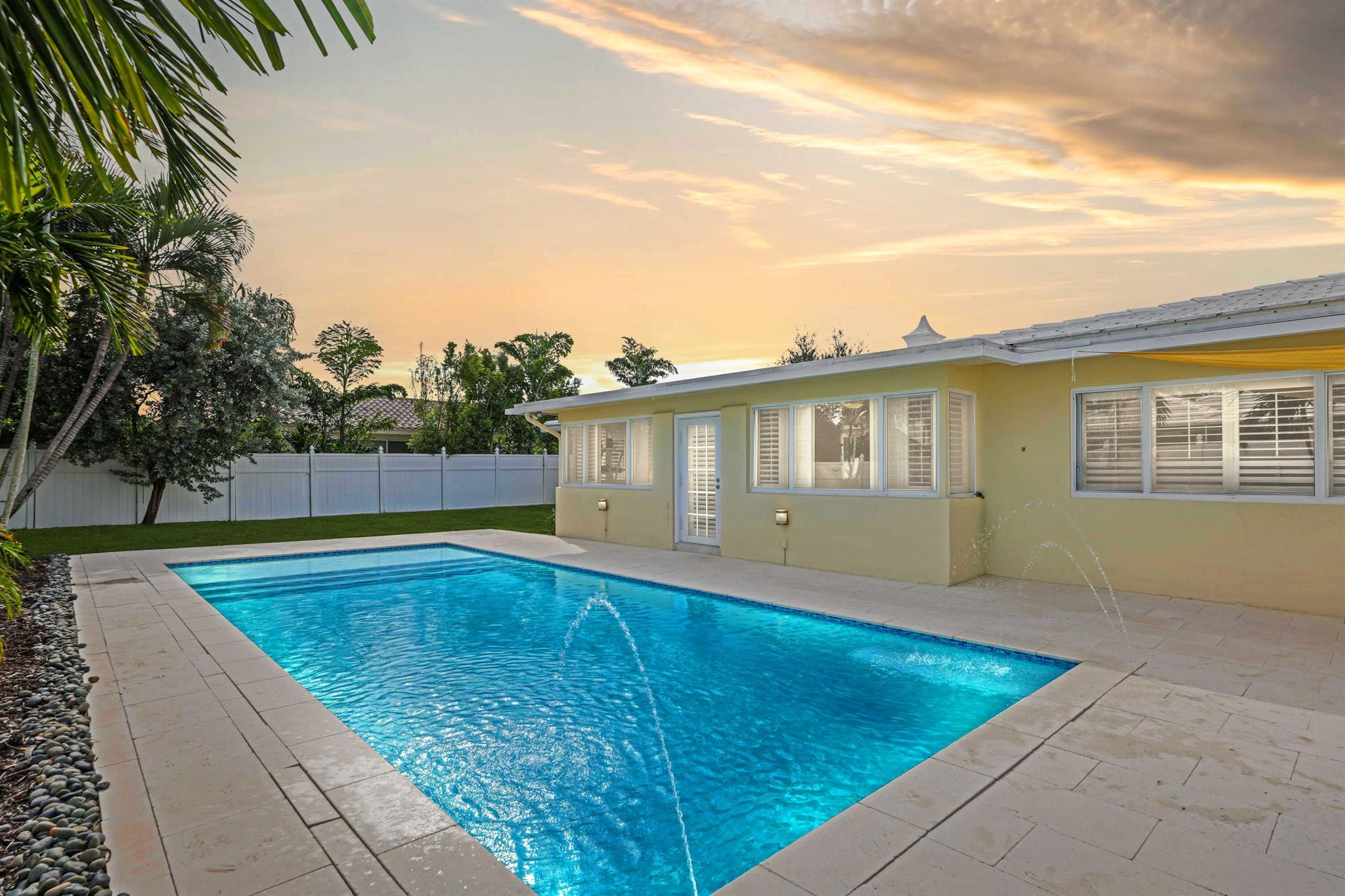 VENETIAN ISLES 3RD SEC - Residential