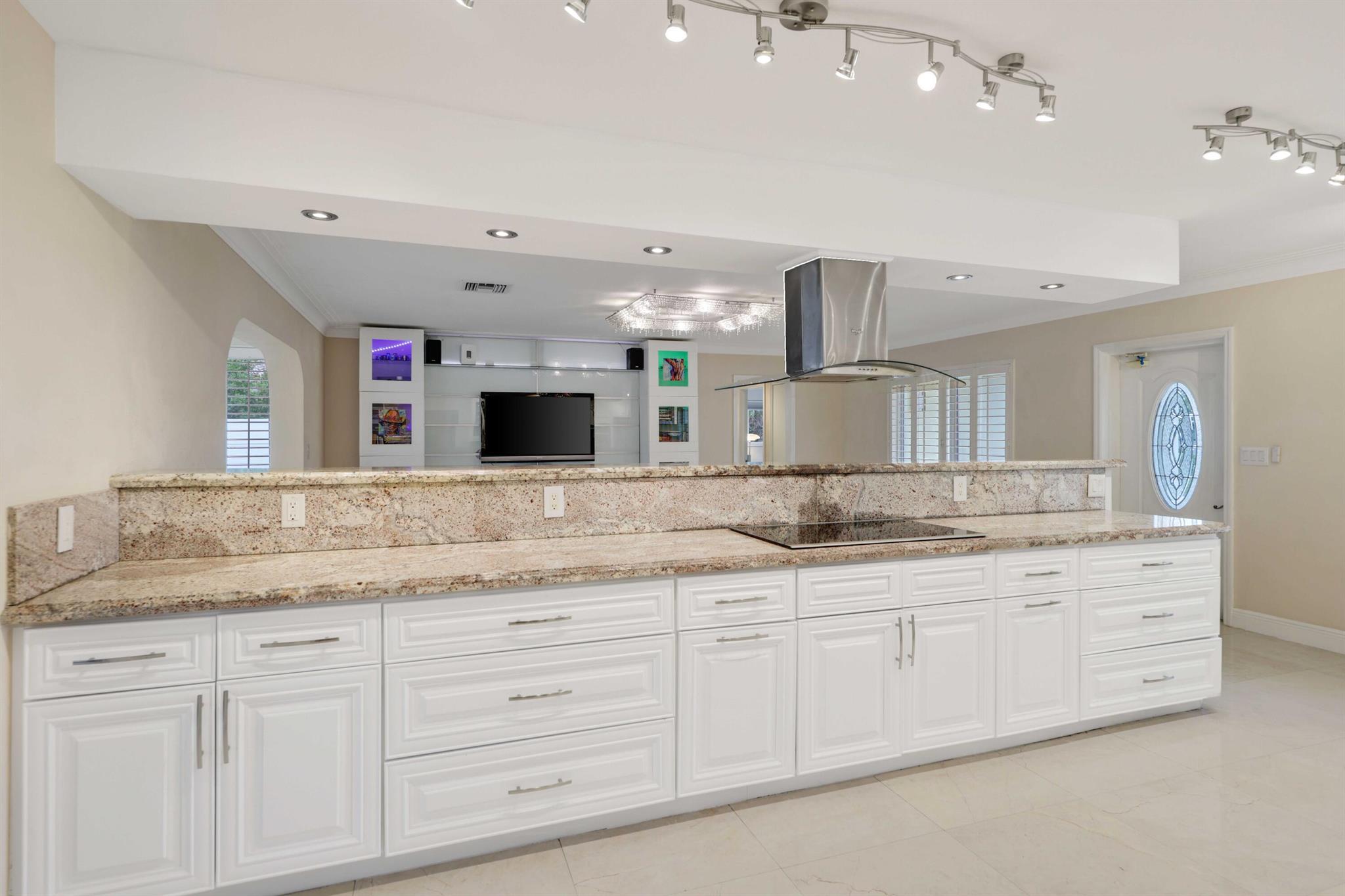 VENETIAN ISLES 3RD SEC - Residential