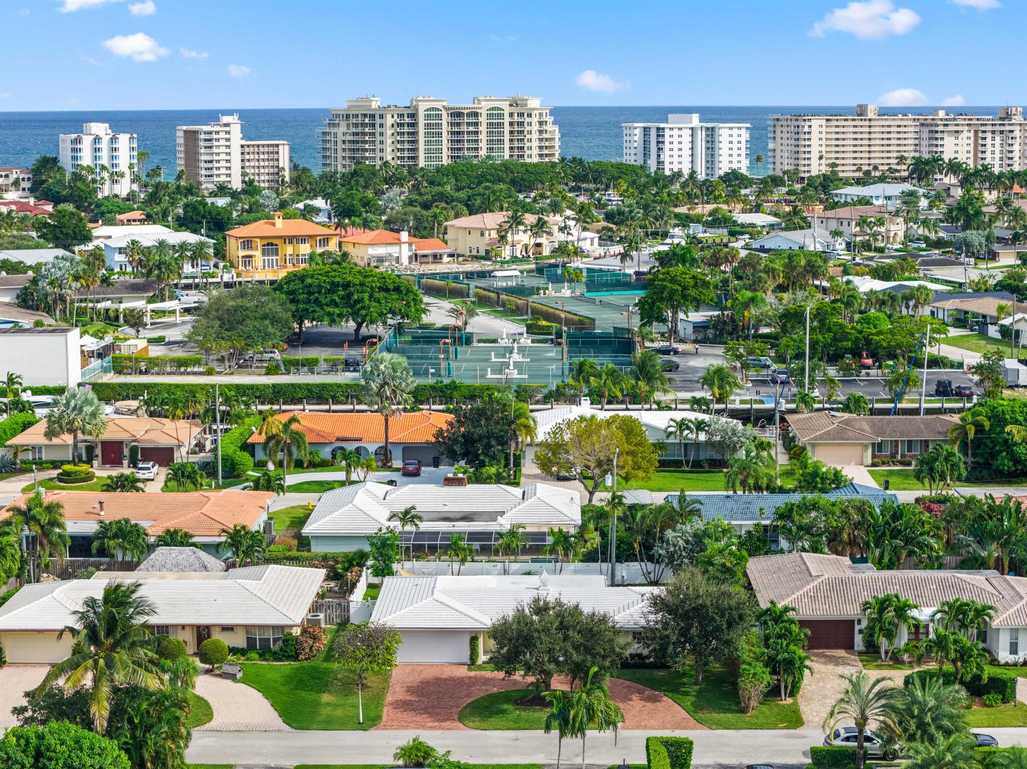 VENETIAN ISLES 3RD SEC - Residential