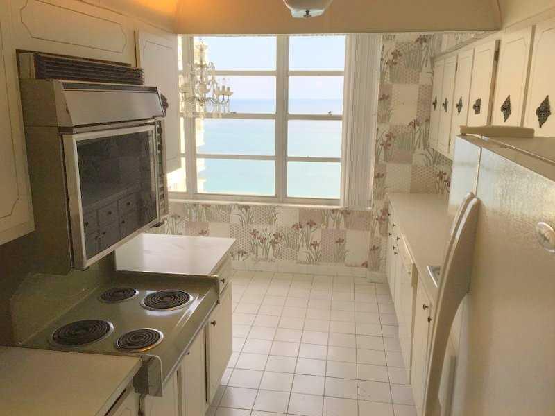 PLAZA SOUTH - Residential