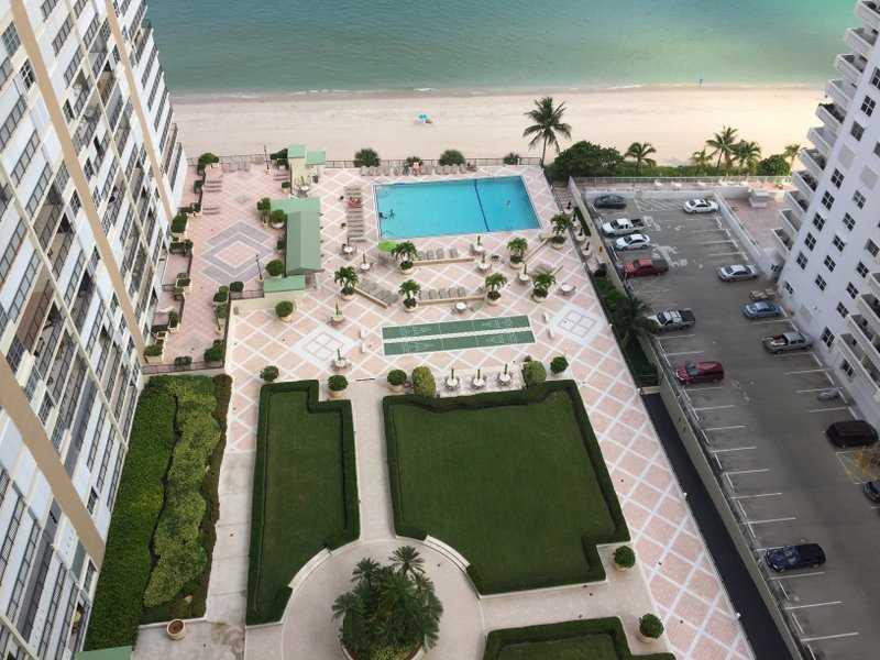 PLAZA SOUTH - Residential