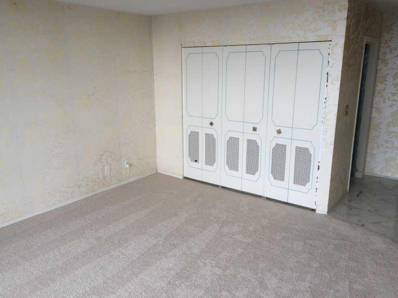 PLAZA SOUTH - Residential