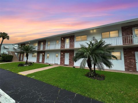 Condominium in Pompano Beach FL 2650 Golf Blvd Blvd.jpg
