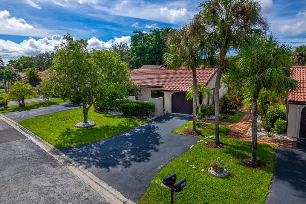 Photo of 8008 Eastlake Drive #12-a, Boca Raton, FL 33433 (MLS # R11125698)