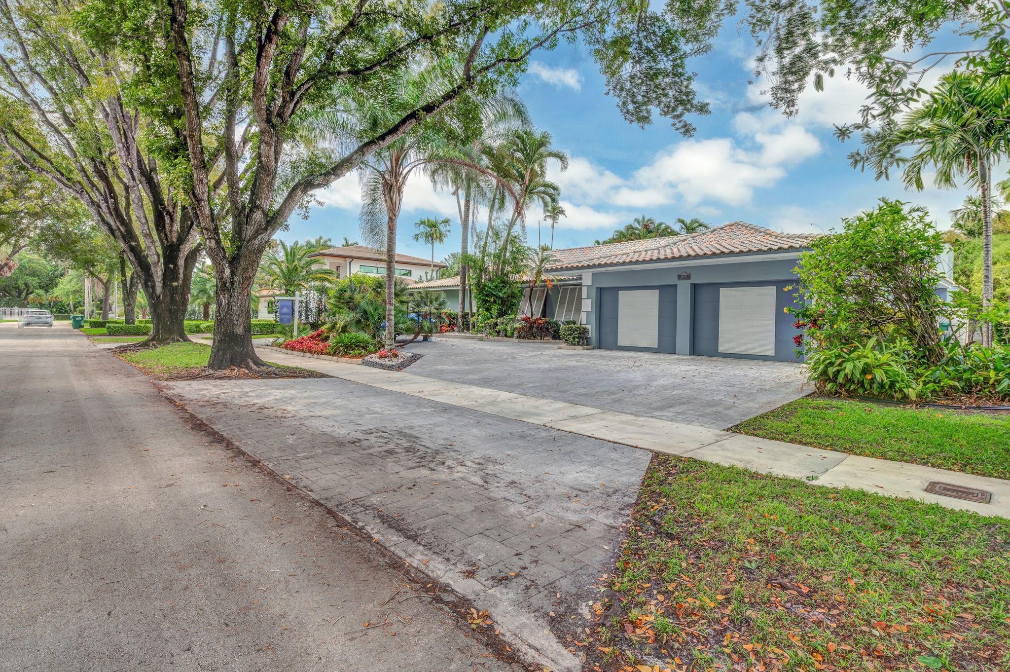 Miami Lakes Loch Lomond - Residential