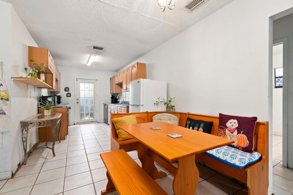 Photo of 17387 Thrush Drive, Jupiter, FL 33458 (MLS # R10958847)