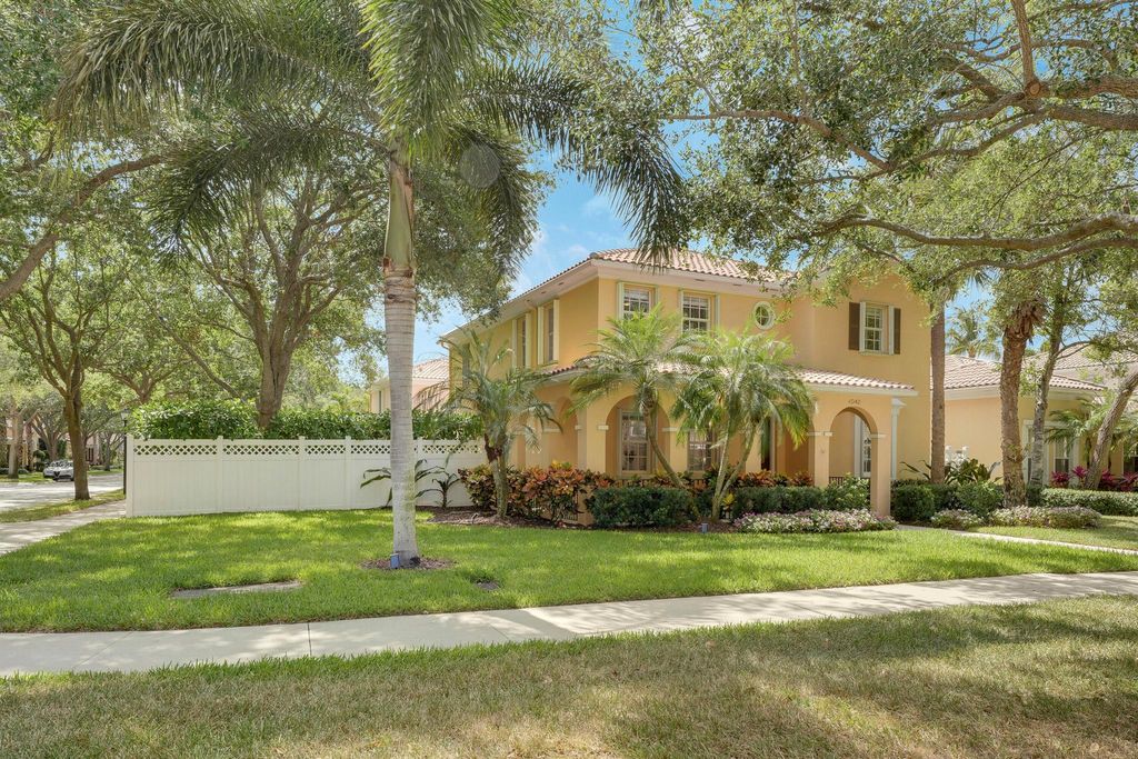 Photo of 4042 Community Drive, Jupiter, FL 33458 (MLS # R11085034)