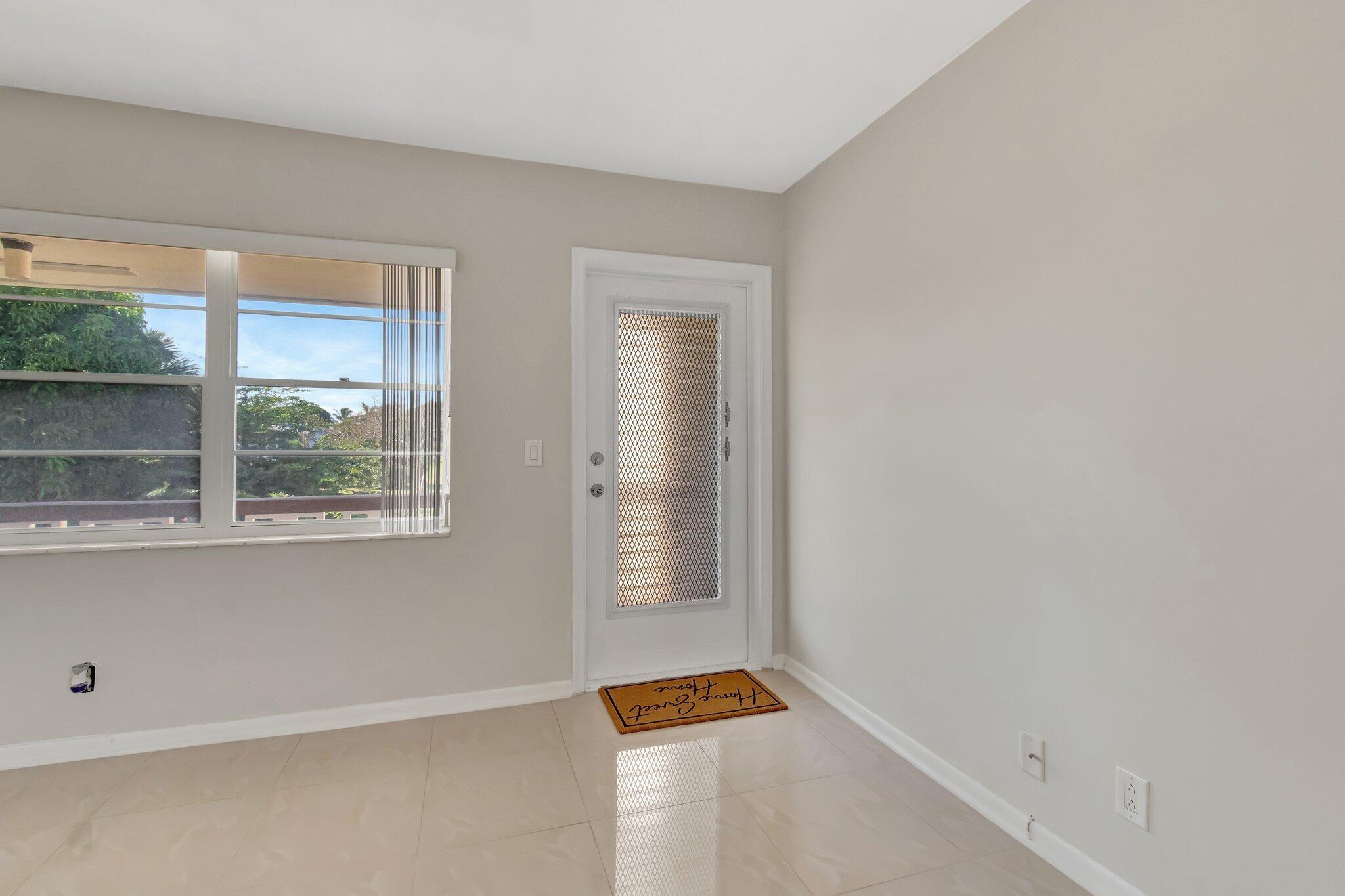 212 Easthampton I