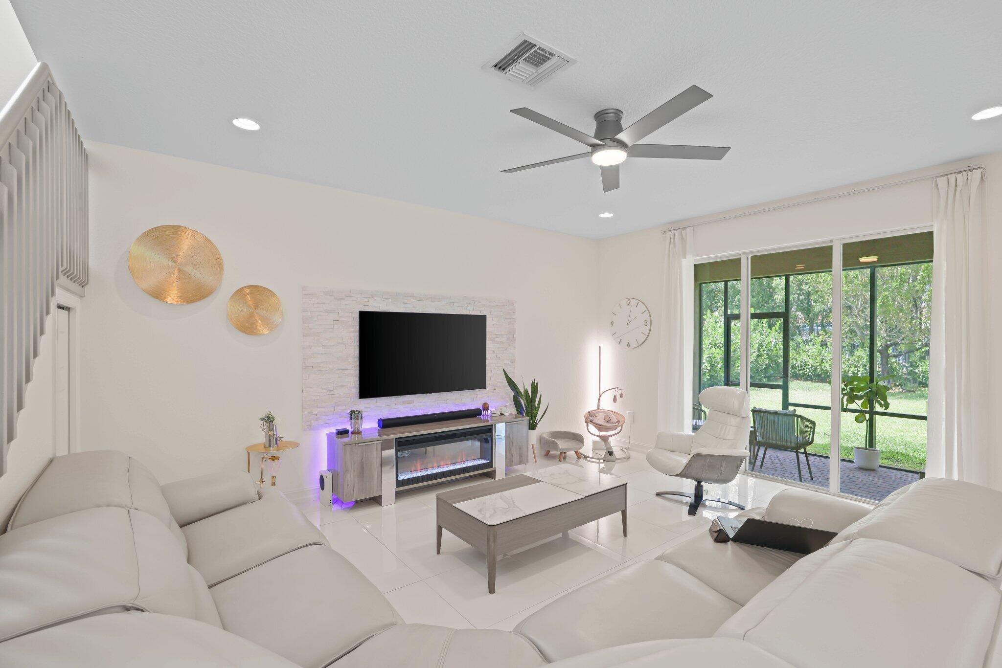TRAILS AT CANYON - Residential
