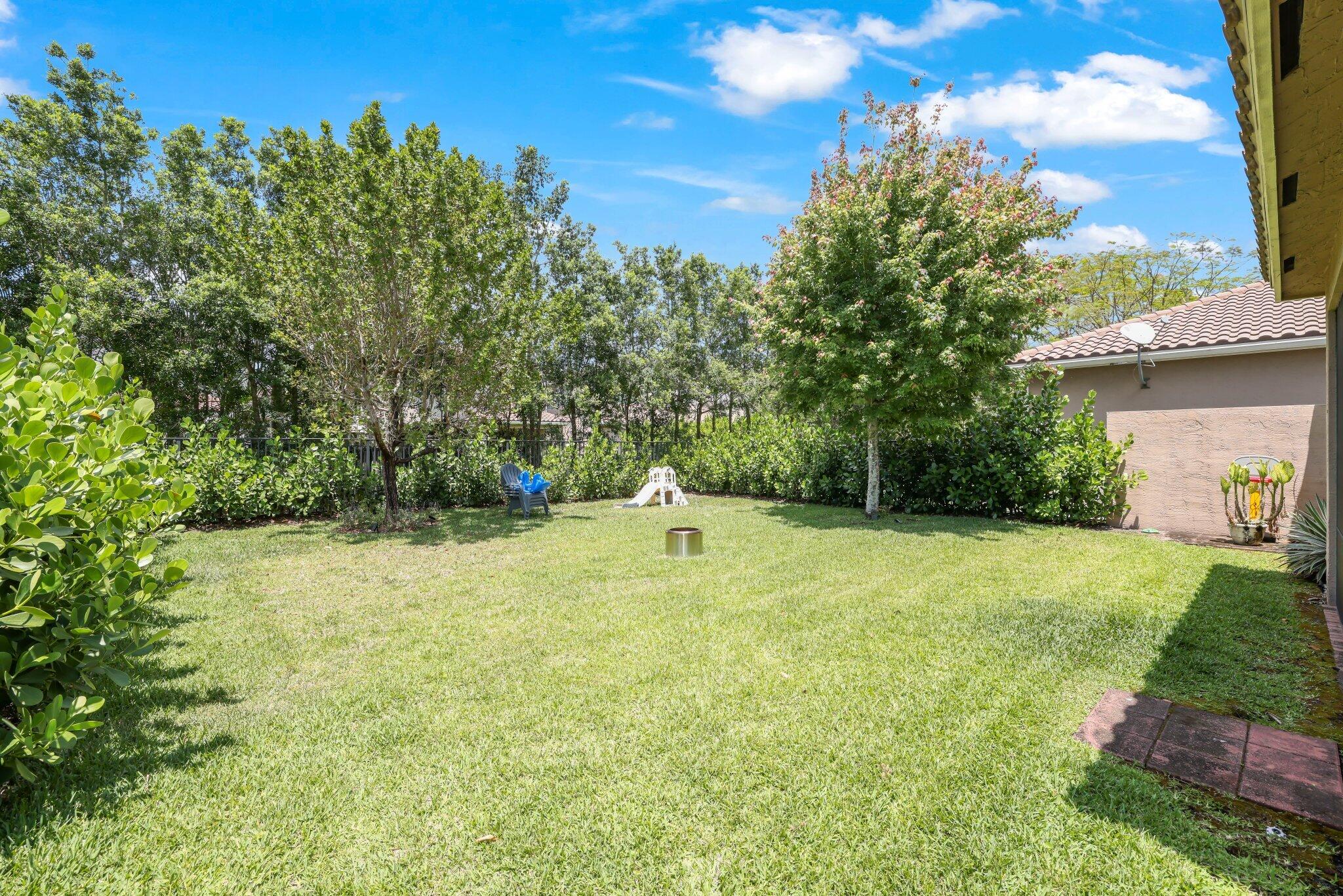 TRAILS AT CANYON - Residential
