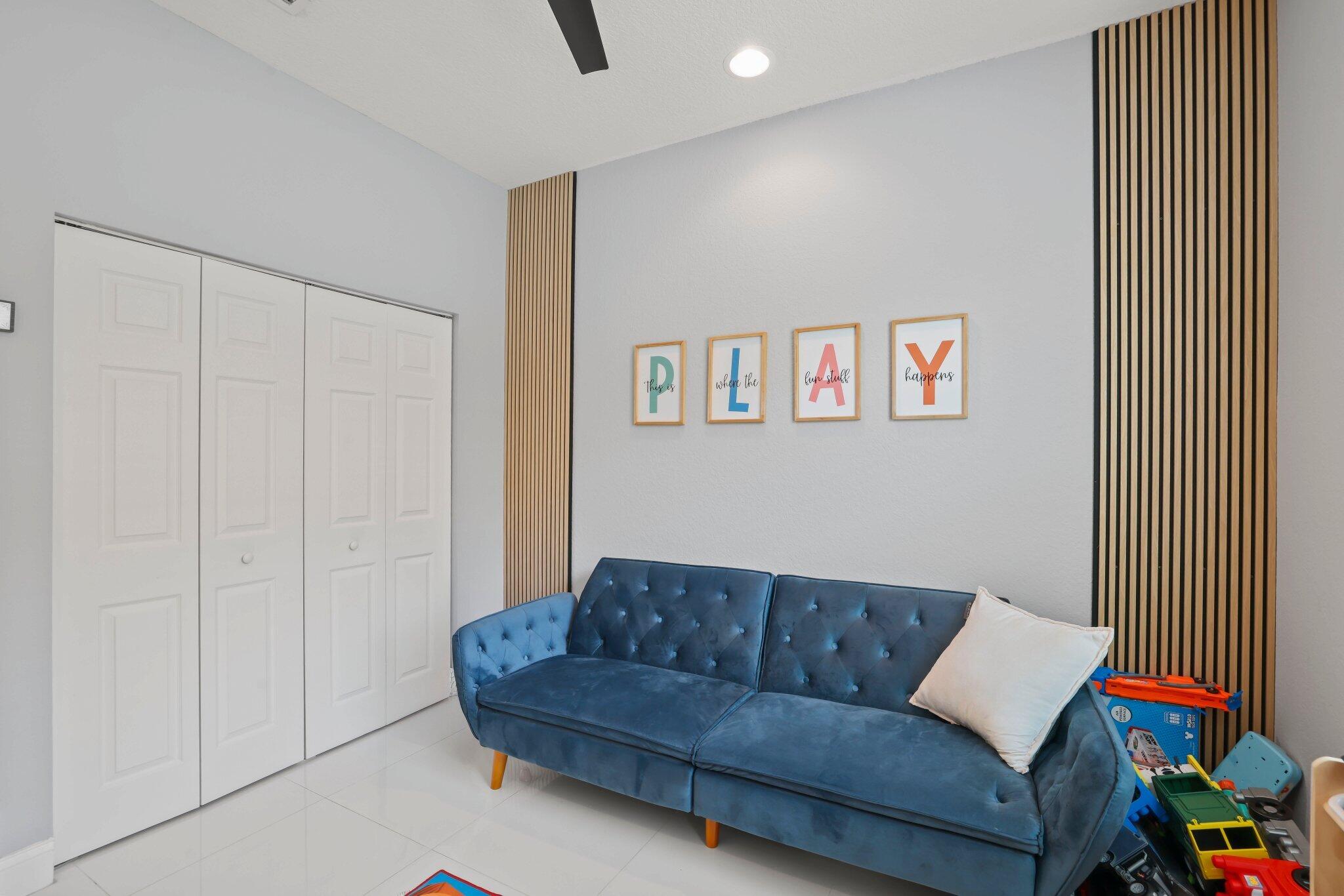 TRAILS AT CANYON - Residential