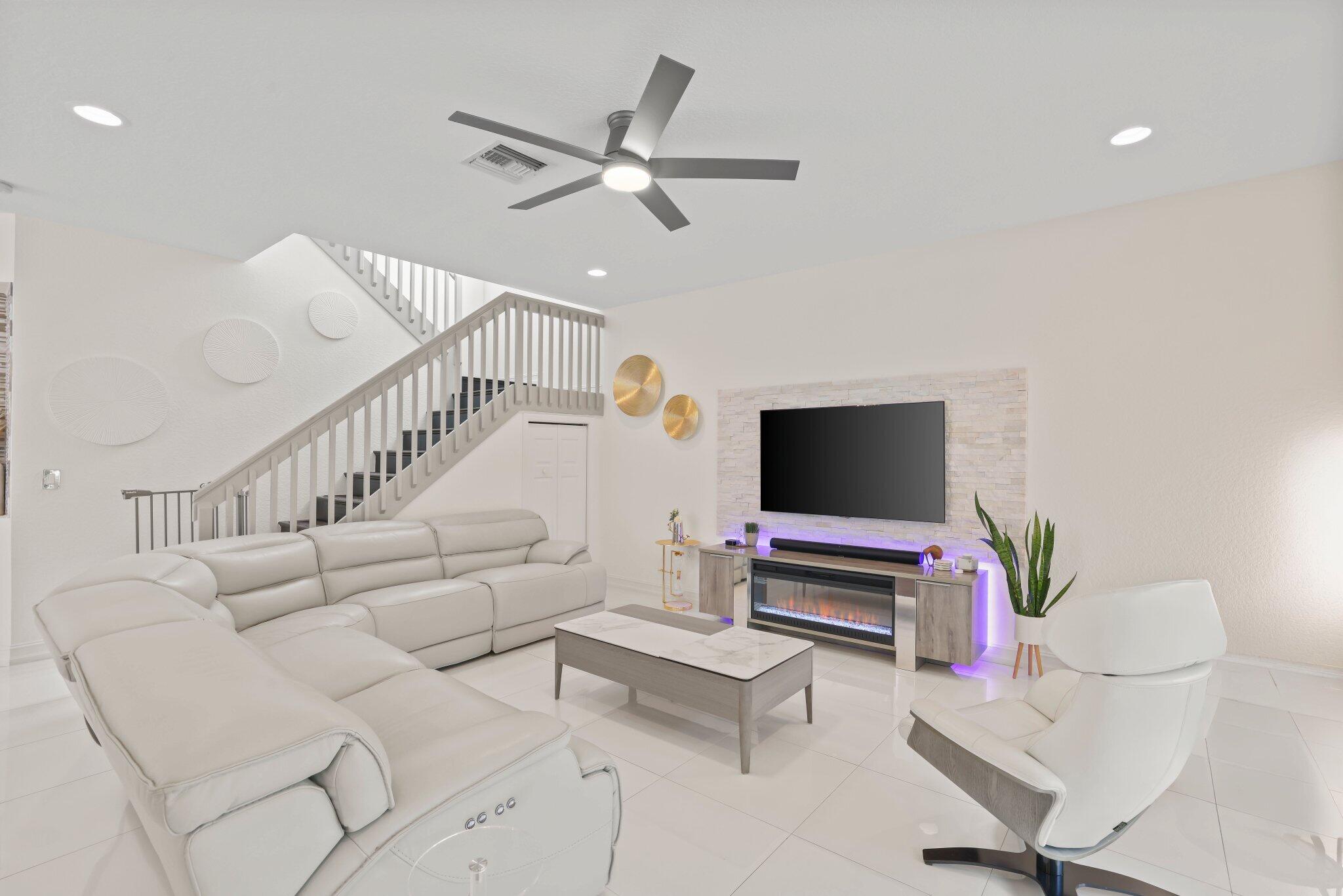 TRAILS AT CANYON - Residential