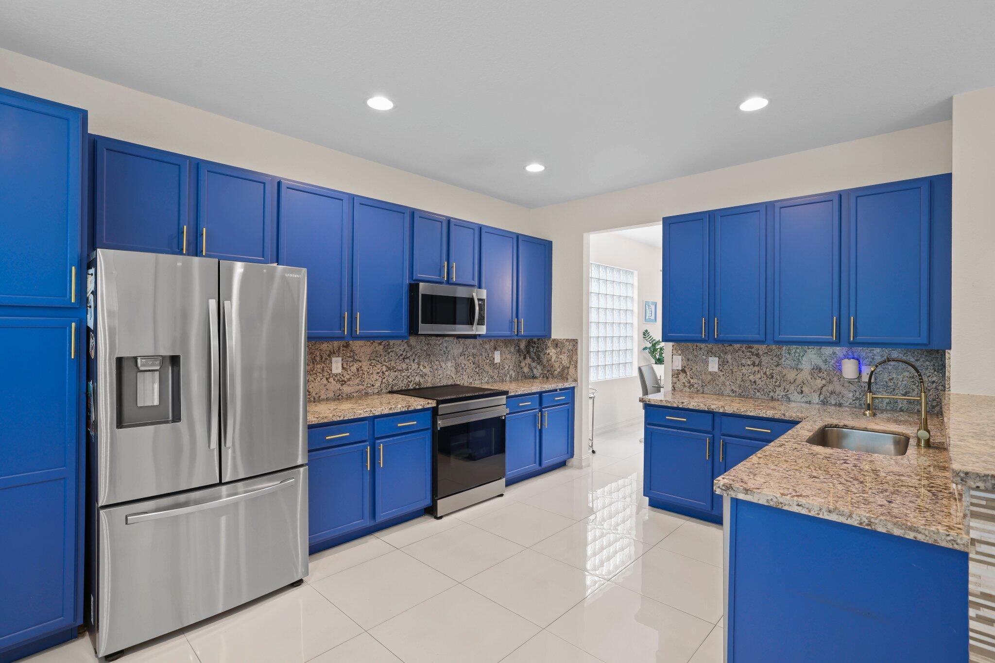 TRAILS AT CANYON - Residential