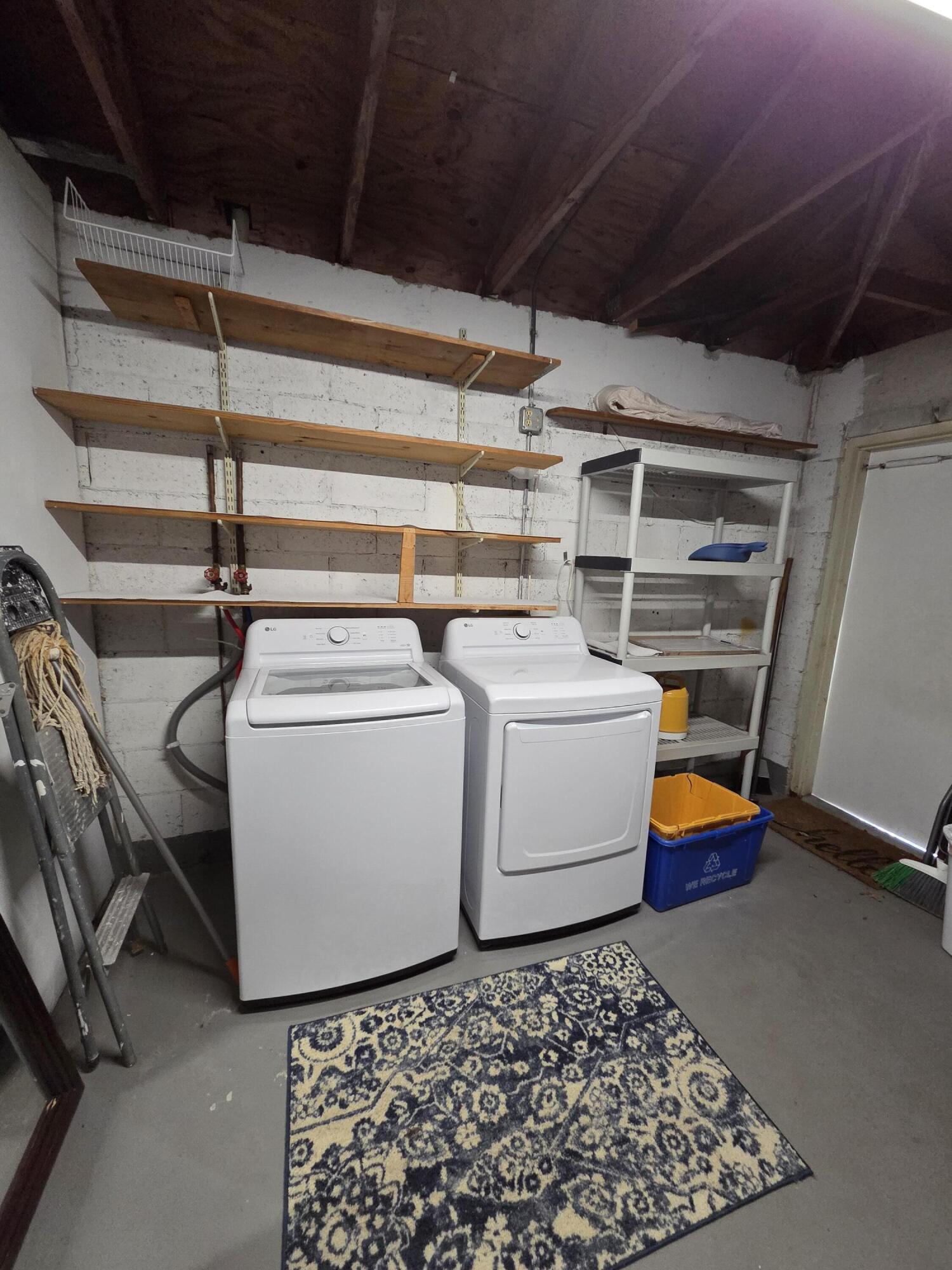 LIMETREE CONDO - Residential Lease