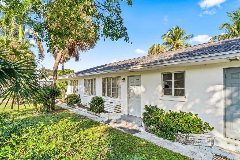 Photo of 211 Sunrise Avenue #3, Lantana, FL 33462 (MLS # R11141066)