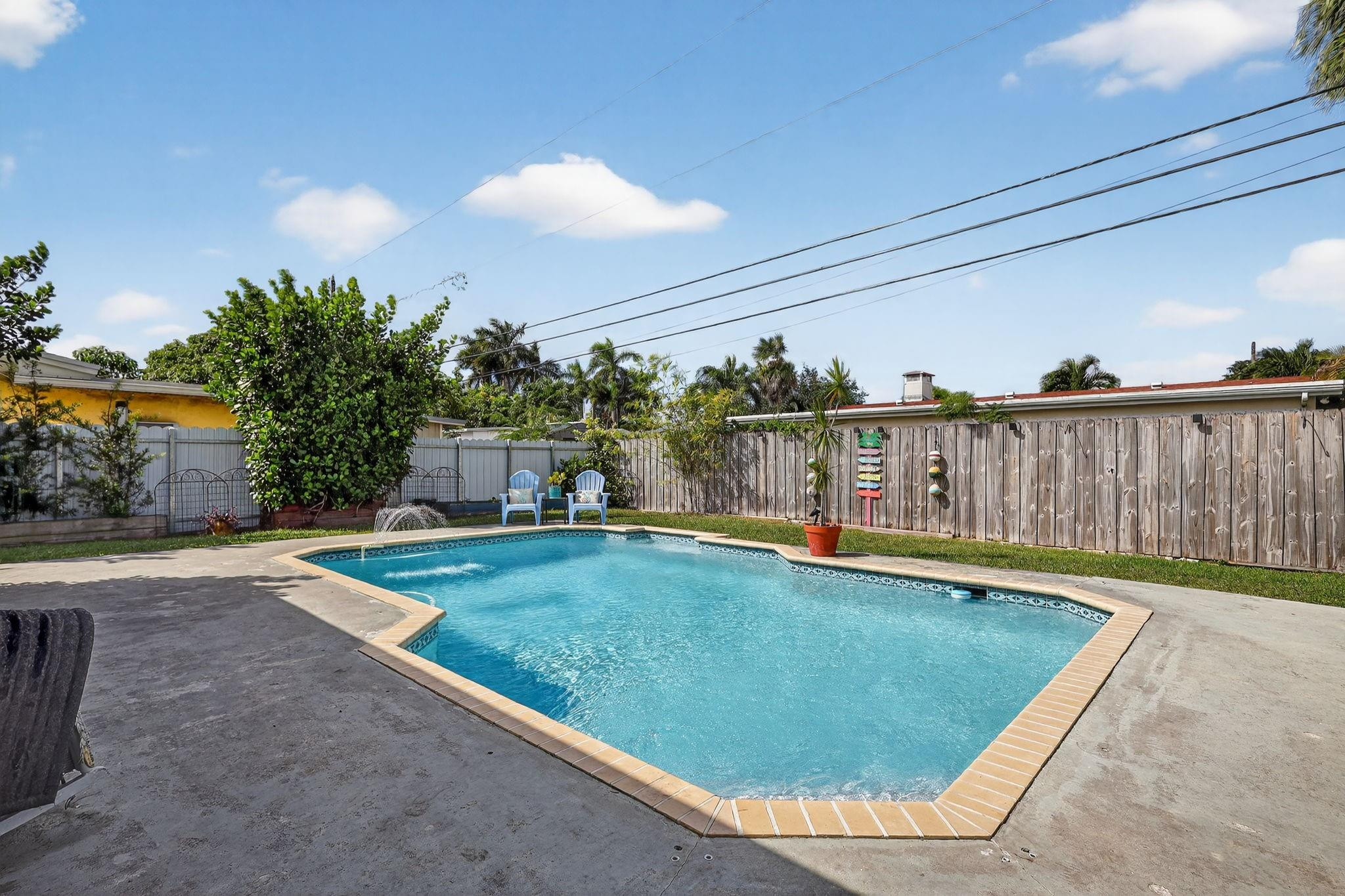 SOUTH CORAL HOMES SEC 2 - Residential