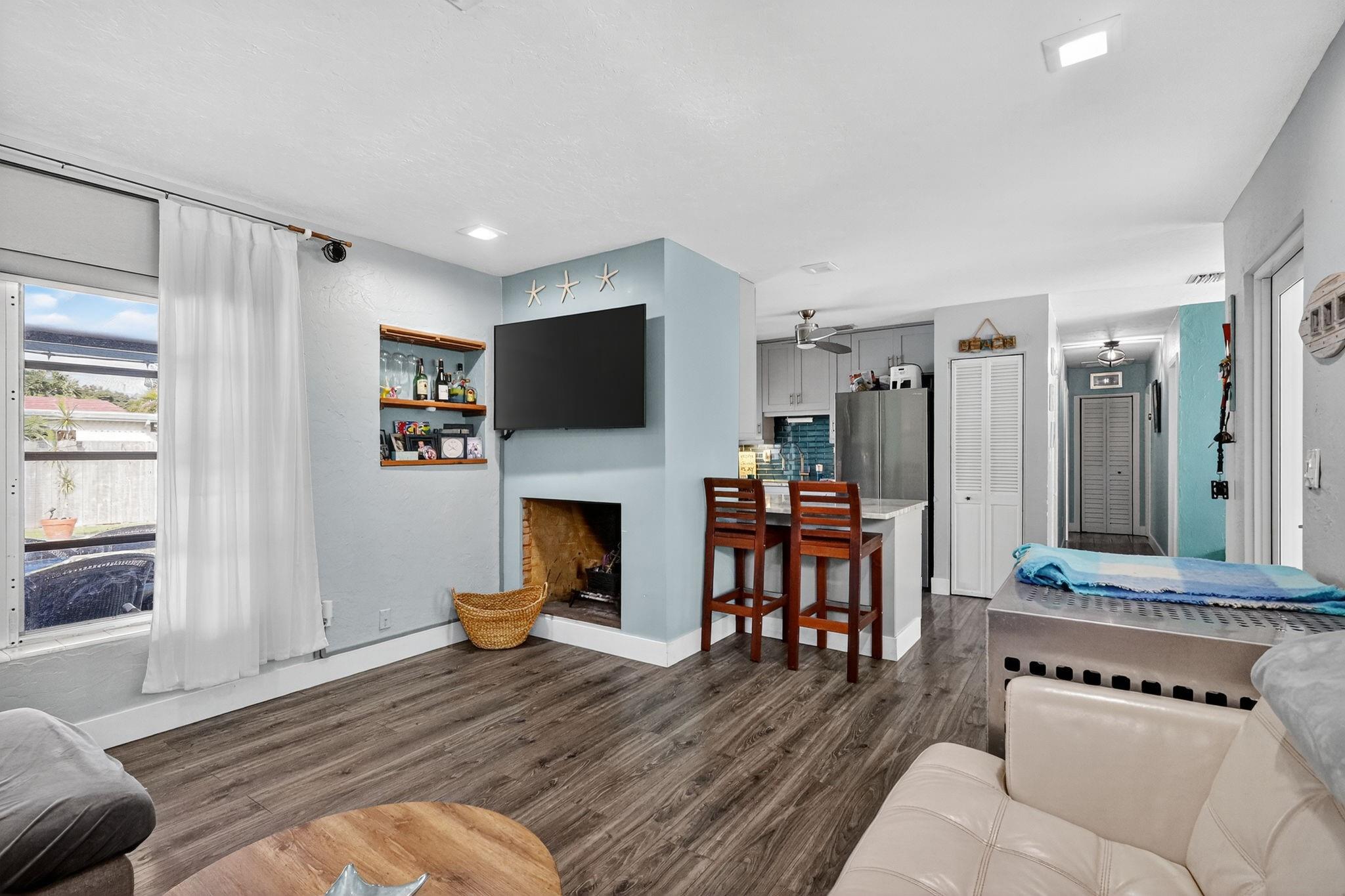 SOUTH CORAL HOMES SEC 2 - Residential