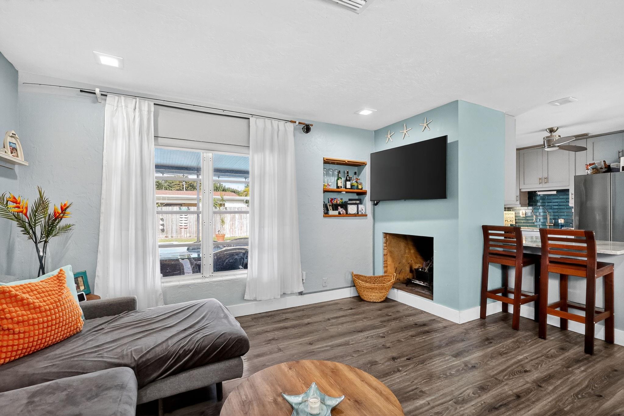 SOUTH CORAL HOMES SEC 2 - Residential