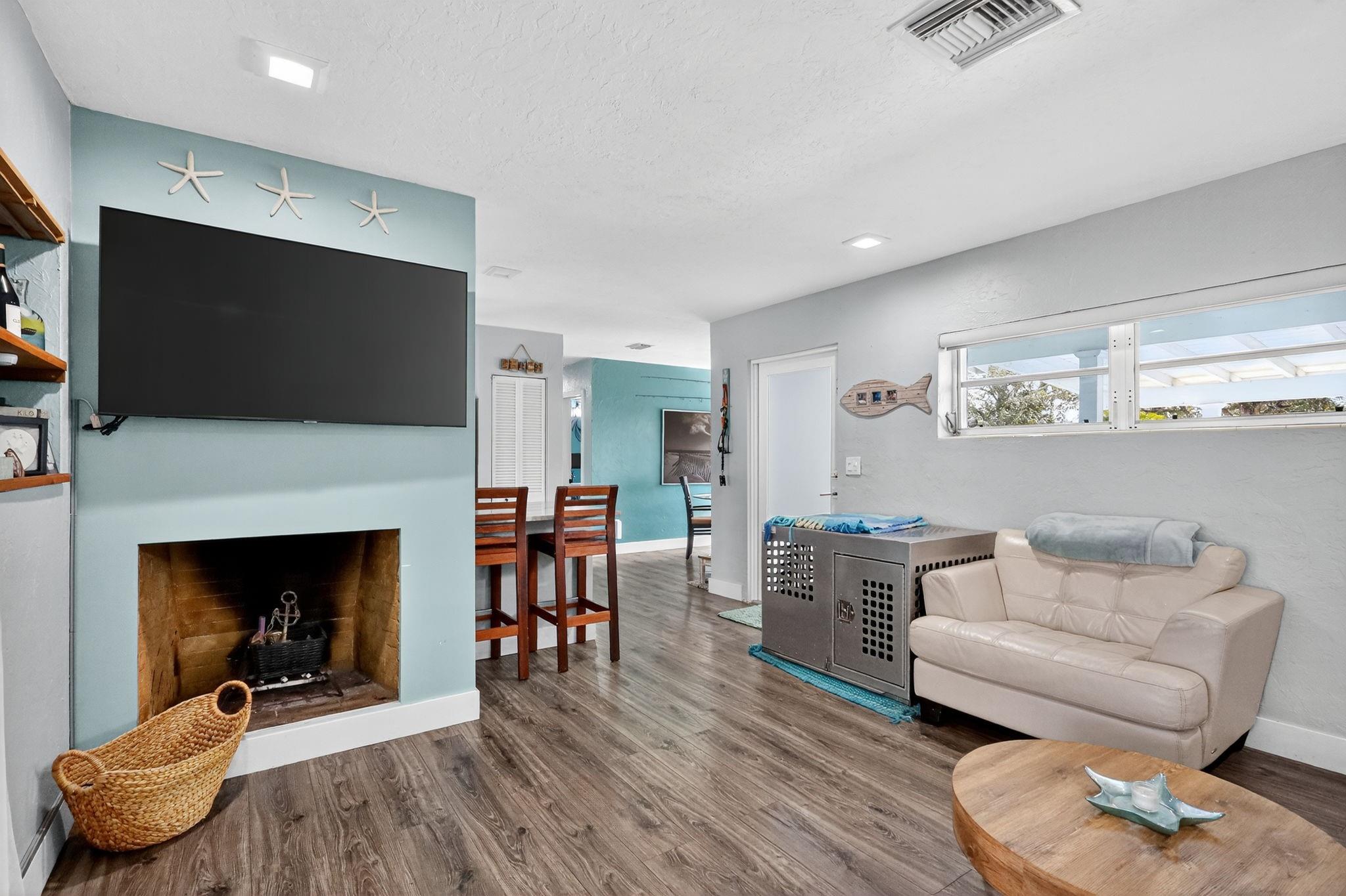 SOUTH CORAL HOMES SEC 2 - Residential